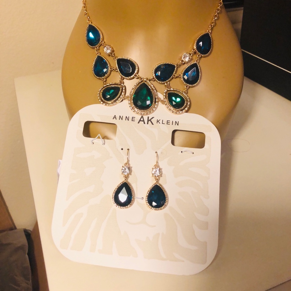 NWT Anne Klein jewelry set - Picture 4 of 8
